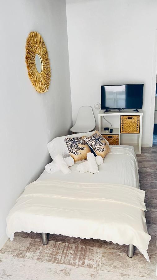 Apartamentos Verdera Es Pujols Exterior photo